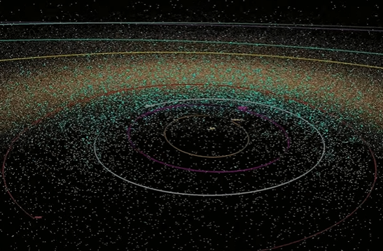 Tác giả chính của nghiên cứu trên - nhà thiên văn học Scott Sheppard thuộc Viện Khoa học Carnegie - cho biết: "Việc 2022 AP7 đi qua quỹ đạo của Trái đất khiến nó trở thành một tiểu hành tinh có nguy cơ tiềm tàng. Tuy nhiên, chưa phát hiện quỹ đạo khiến tiểu hành tinh này va chạm với Trái đất ở thời điểm hiện tại hoặc trong tương lai gần".