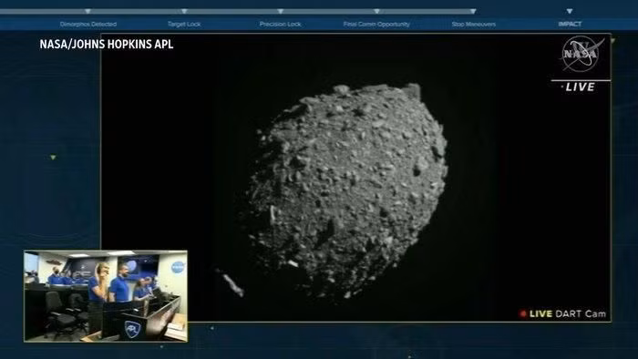 Theo ông Sheppard, 2022 AP7 mất 5 năm để quay quanh Mặt trời theo quỹ đạo hiện tại của nó, trong khi điểm gần Trái đất nhất vẫn còn cách vài triệu km. Do đó, mức độ rủi ro được đánh giá là rất thấp.