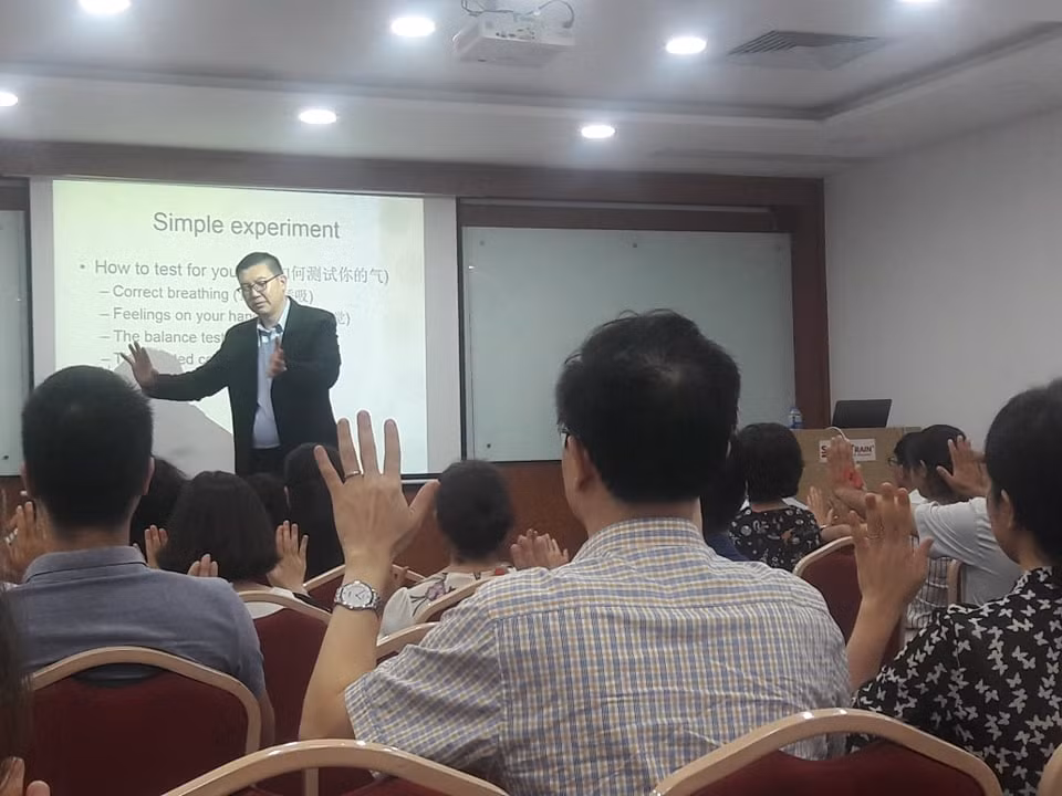 Can trong roi bay “hut tien” tu cong ty quang cao Khoi Nguyen Media-Hinh-4