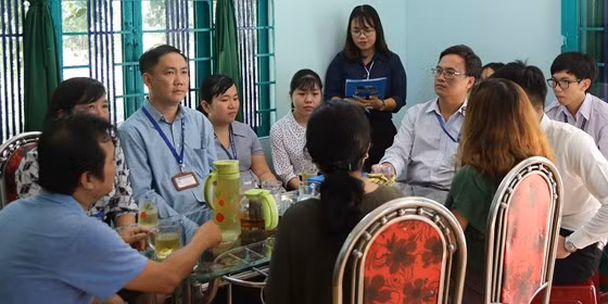 Sinh vien qua doi vi benh hiem ngheo van duoc nhan bang tot nghiep-Hinh-2