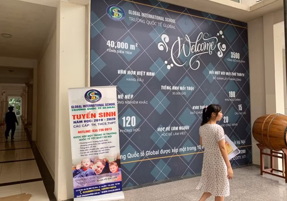 Thông tin tuyển sinh được Global giới thiệu bên trong khuôn viên...