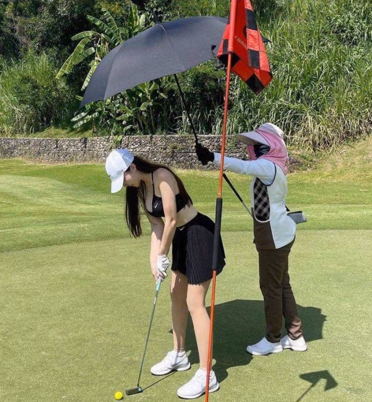 Không chỉ mang lại sức khoẻ, nó còn là môn thể thao thể hiện đẳng cấp của hội nhà giàu.