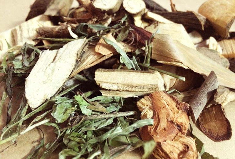 Dung thuoc nam khong ro nguon goc: Tien mat tat mang!-Hinh-2