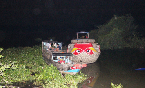 Vu lat ghe song Tac Vọ chòng nghèo cuu 3 mang nguoi