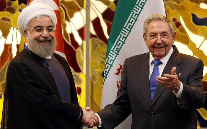 Chủ tịch Cuba Raul Castro tiếp Tổng thống Iran Hassan Rouhani tại Havana hồi tháng 9/2016.
