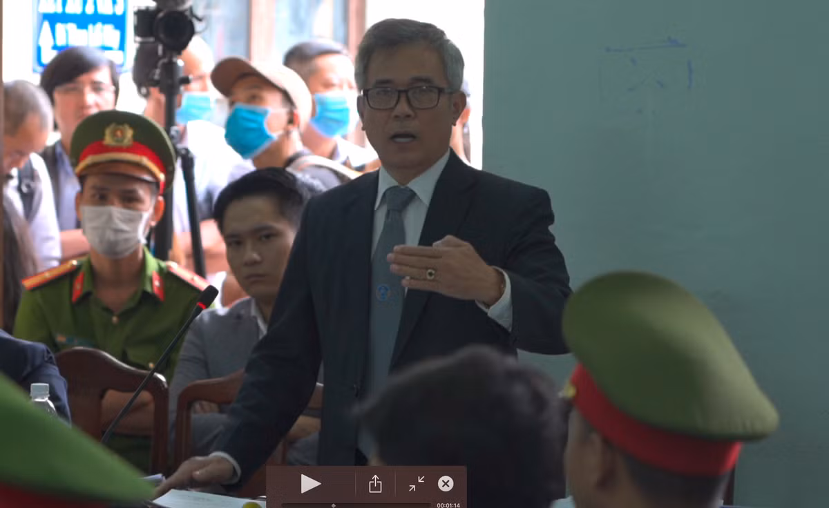 Xet xu bac si bi cao buoc hiep dam o Hue: De nghi dieu tra lai-Hinh-2