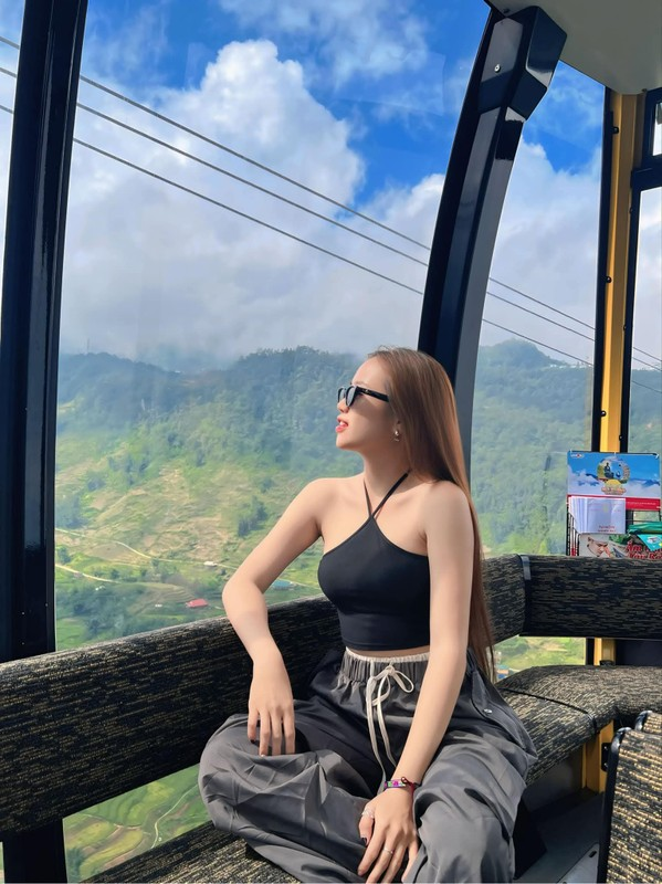 Nữ streamer biết cách tạo ra một phong cách riêng biệt, không hề bị nhầm lẫn với ai. (Ảnh: FBNV)