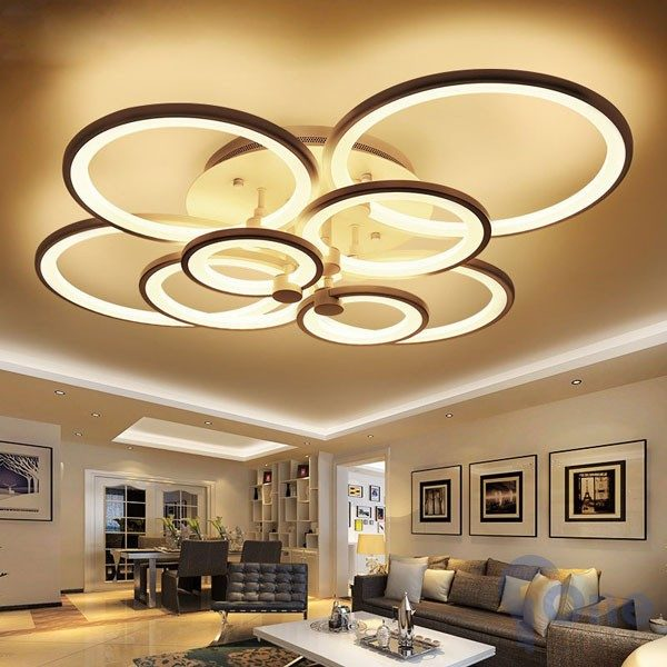 5. Đèn trang trí: Một số loại đèn trang trí sử dụng cùng tần số với wifi, gây nhiễu sóng. Điều này có thể làm giảm hiệu suất mạng tới 25%. Vì thế, nếu mạng wifi nhà bạn yếu, hãy kiểm tra xem có đèn trang trí nào đặt gần bộ phát sóng không. (Ảnh: đèn Led)