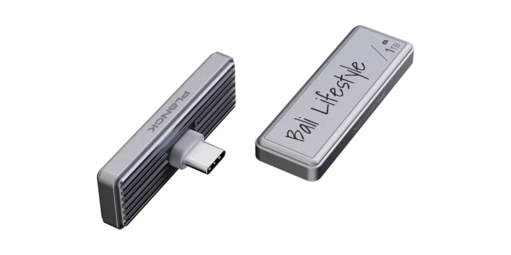 Planck SSD là ổ SSD di động nhỏ nhất thế giới, có kích thước chỉ bằng một gang tay. (Ảnh: 9to5Mac)