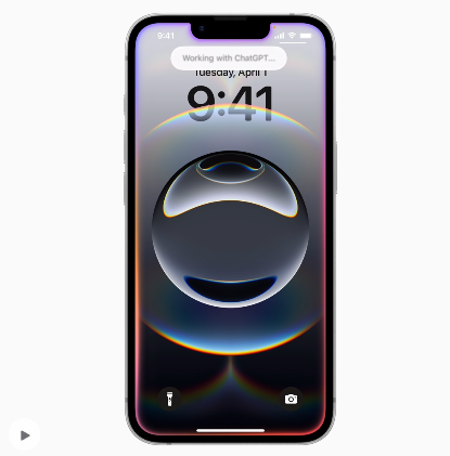 Đây là mẫu iPhone rẻ nhất có Apple Intelligence và hỗ trợ kết nối nhắn tin vệ tinh Emergency SOS, nhắm đến đối tượng muốn trải nghiệm công nghệ mới với giá thấp hơn. (Ảnh: Apple)