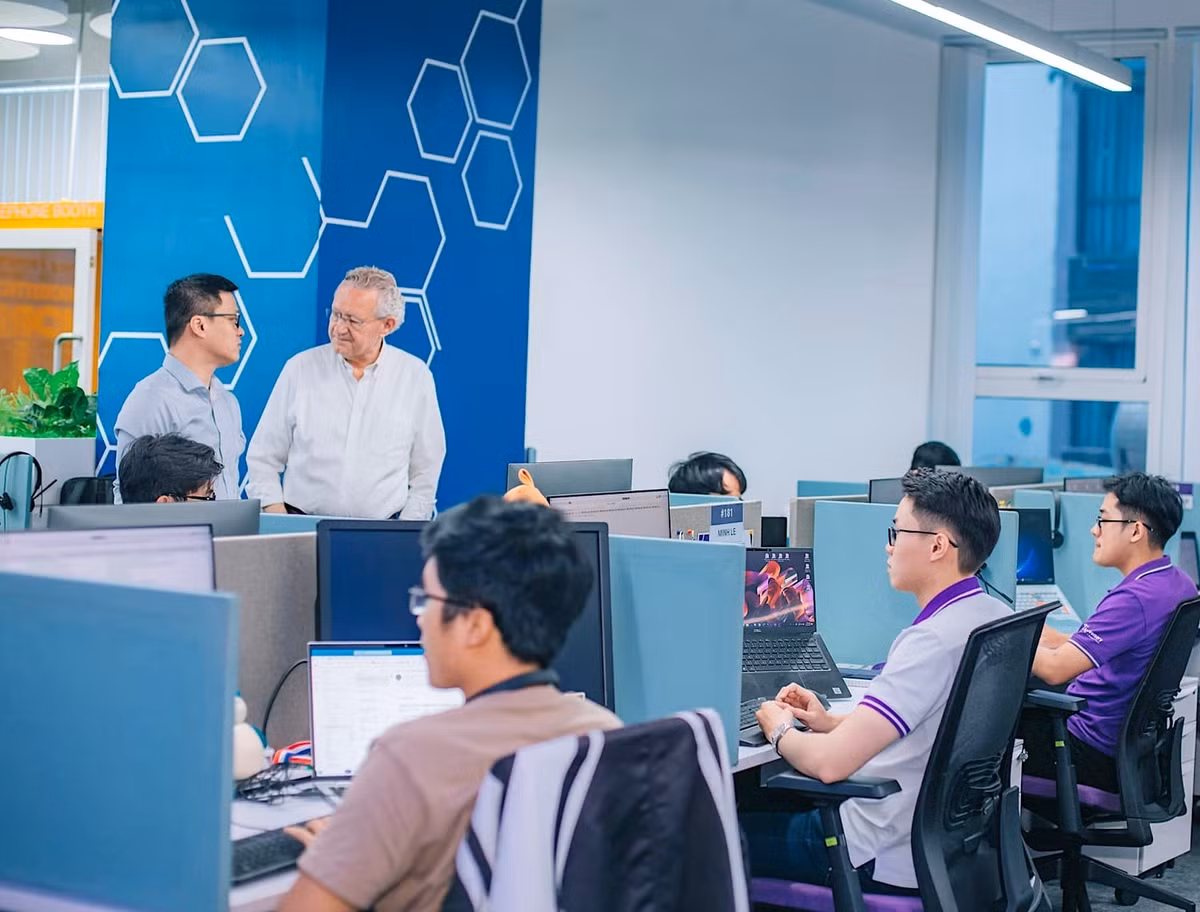 Synopsys Việt Nam hiện có gần 500 kỹ sư làm việc tại các trung tâm công nghệ ở TP.HCM, Đà Nẵng và Hà Nội. (Ảnh: Báo Quảng Nam)