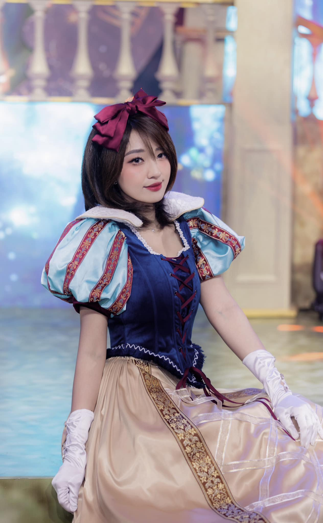 Hiện tại, cô là một hot TikToker với hàng trăm nghìn người theo dõi, đồng thời là một gymmer có tiếng. (Ảnh: FBNV)