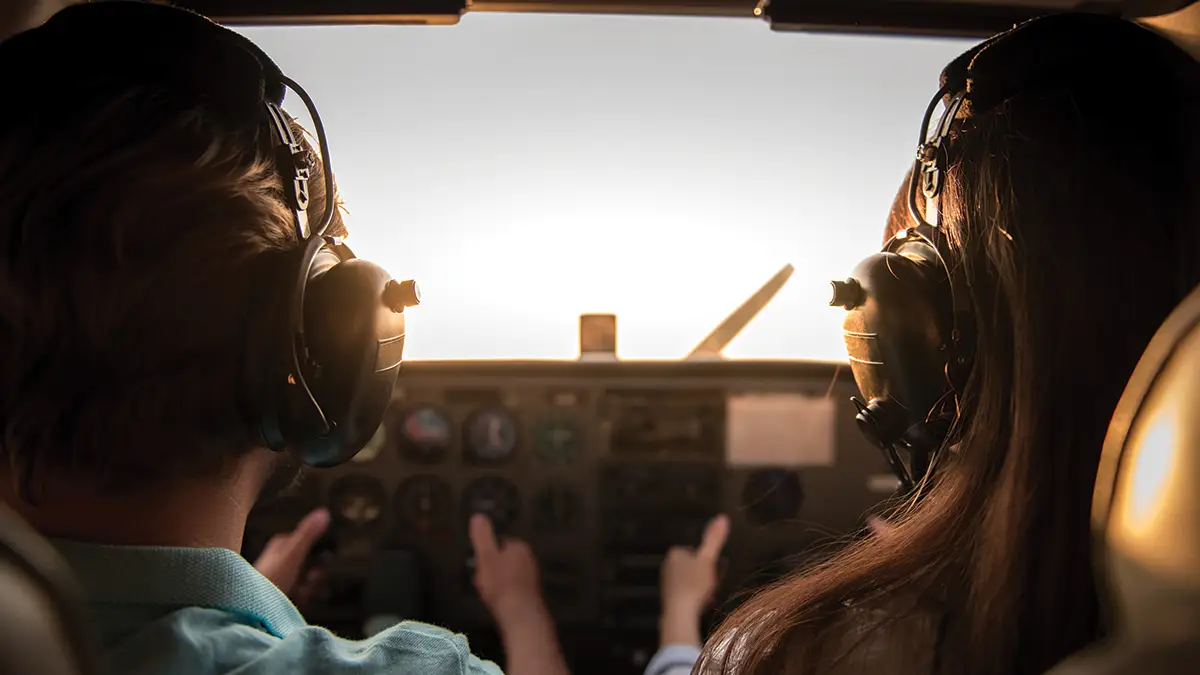 Một số trường hợp phát tín hiệu khẩn cấp đã được hạ cánh an toàn như: chuyến bay United Airlines 232 (1989) phát tín hiệu "Mayday", giúp cứu sống 185/296 người. (Ảnh: FLYING Magazine)