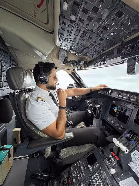 Nếu sự cố không nguy hiểm đến tính mạng, phi công sẽ dùng tín hiệu "Pan-Pan" thay vì "Mayday".(Ảnh: punjab kesari)