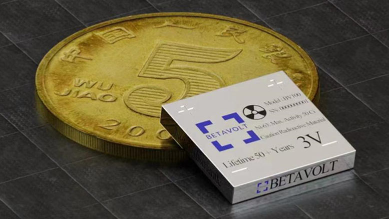 Pin sử dụng đồng vị niken-63 và chất bán dẫn kim cương để chuyển đổi năng lượng hạt nhân thành điện năng. (Ảnh :Tom's Hardware)