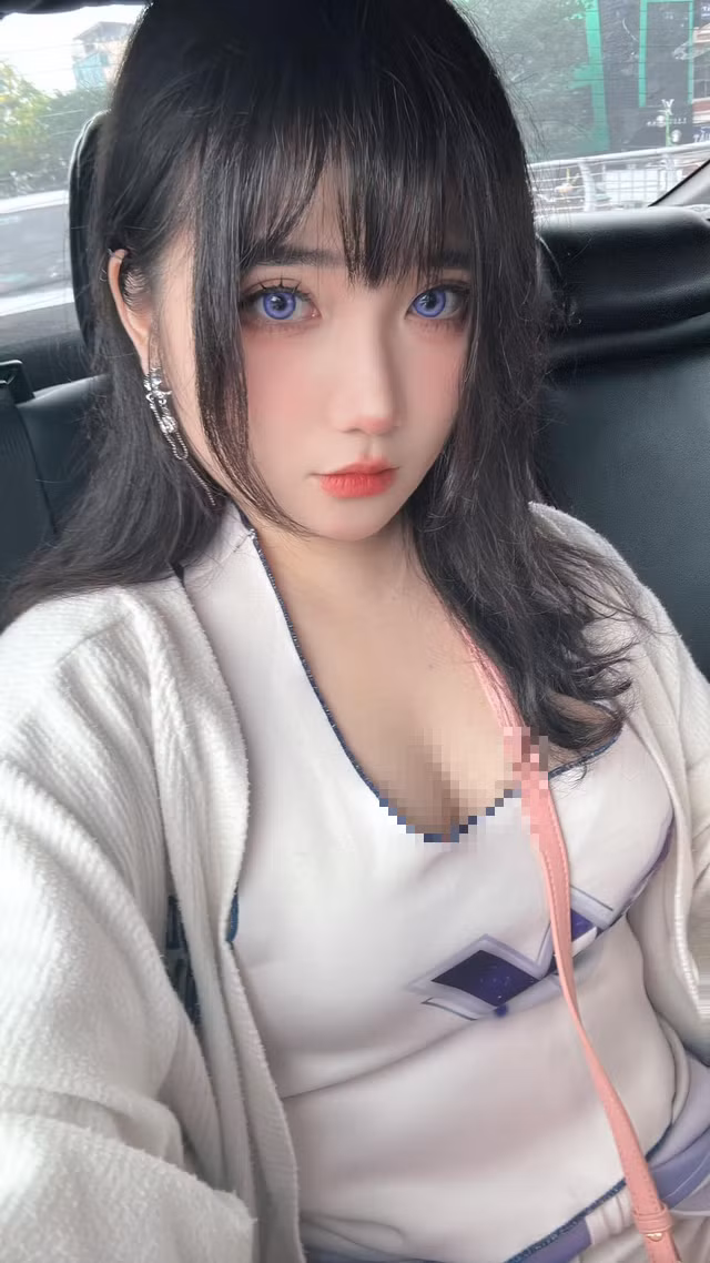 Sự tự tin và thần thái giúp Minh Khuê tỏa sáng trong từng bức ảnh cosplay. (Ảnh: motgame.vn)