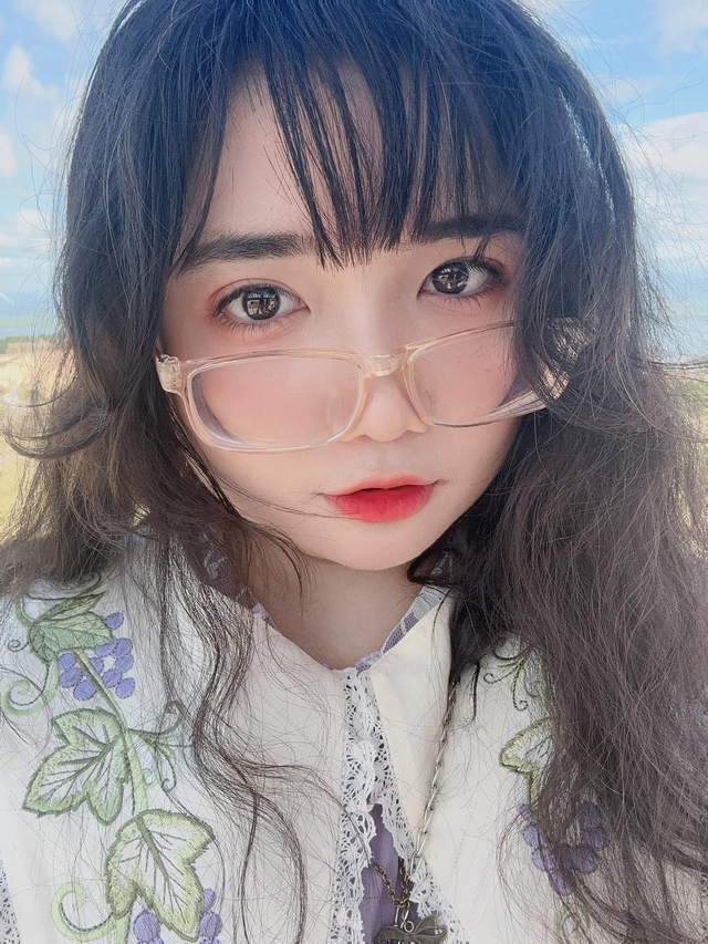 Cô tự thiết kế trang phục cosplay tỉ mỉ, tạo nên sự khác biệt và dấu ấn cá nhân. (Ảnh: motgame.vn)