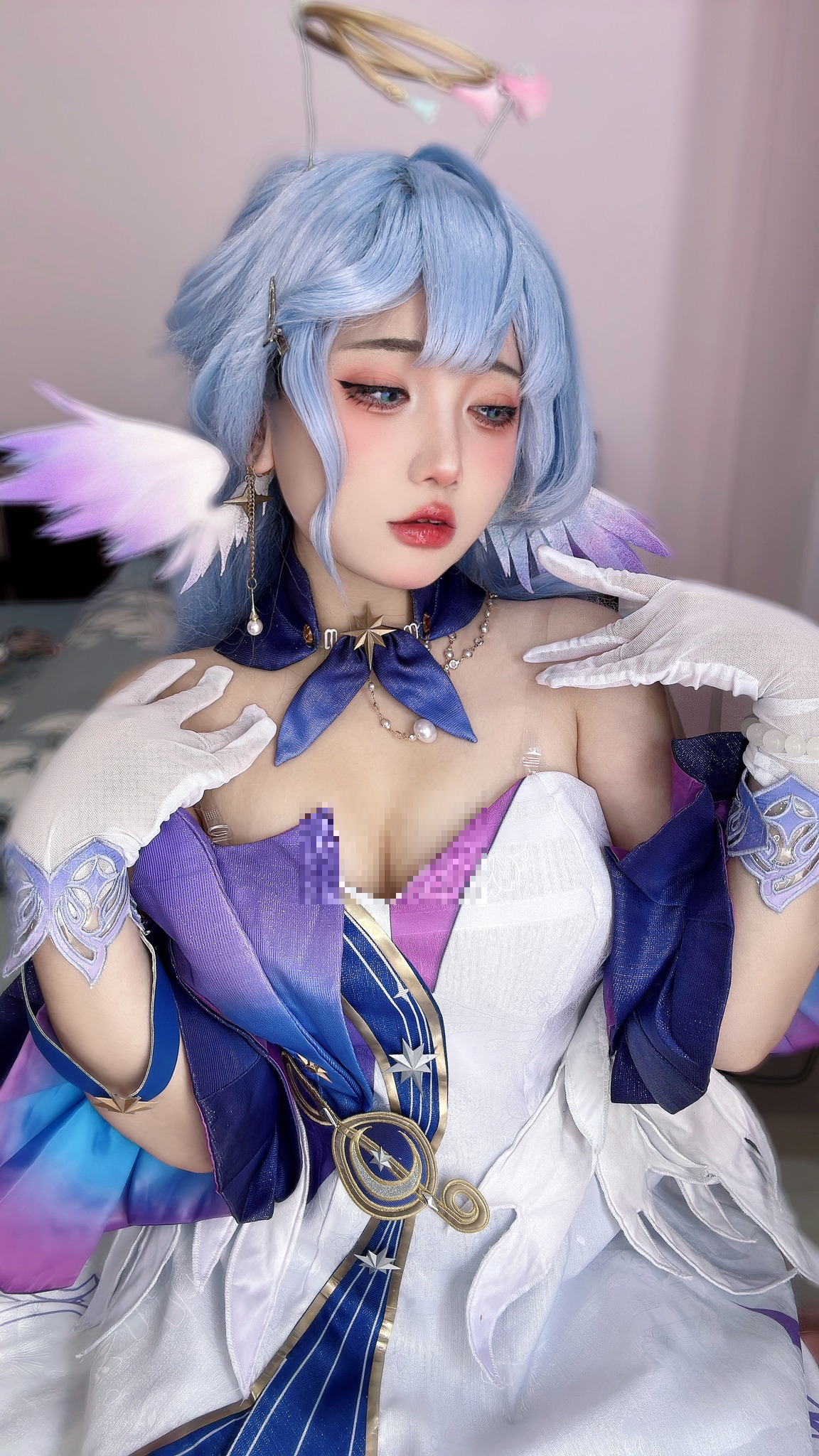 Lê Nguyễn Minh Khuê là một coser nổi bật, theo đuổi phong cách gợi cảm từ năm 2019. (Ảnh: gamek)