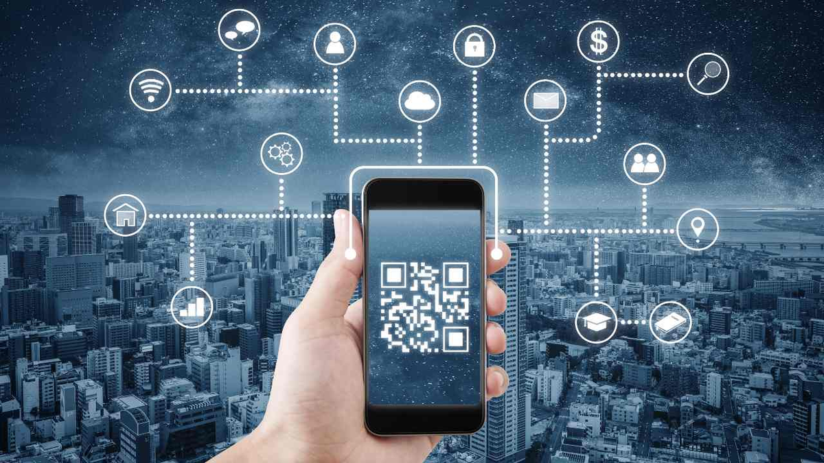 Khi quét mã QR ở những nơi công cộng, nếu phát hiện dấu hiệu bị can thiệp, hãy tránh quét mã đó để bảo vệ dữ liệu và tiền bạc.(Ảnh: Mobile Security Blog)