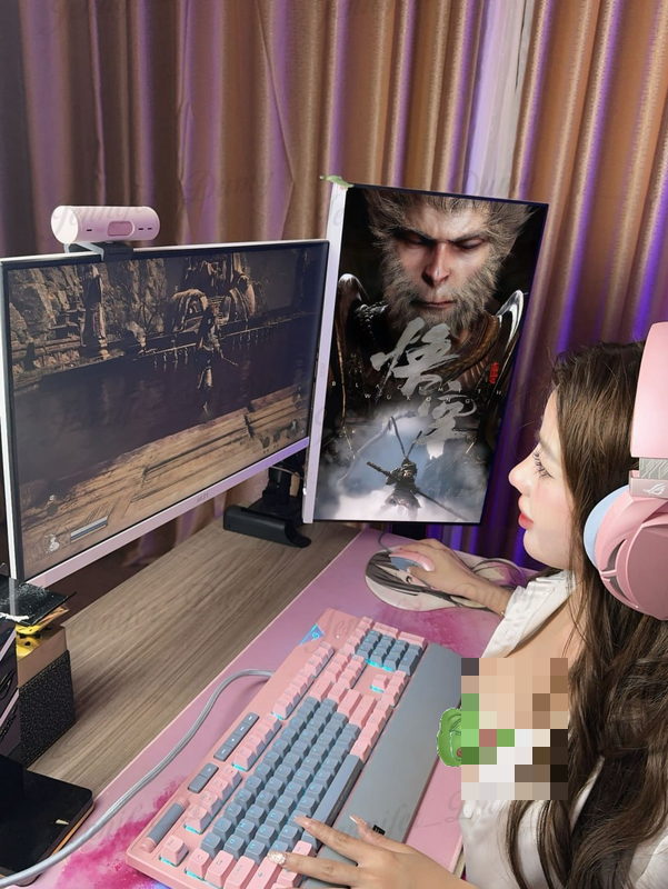 Ngô Thị Mỹ Duyên là gái xinh từng gây chú ý khi khoe những bức ảnh chơi siêu xe có tiếng. Lần này, cô nàng lại khoe khoảnh khắc "cày" Black Myth: Wukong – tựa game siêu hot thời gian qua. (Ảnh: IGNV)