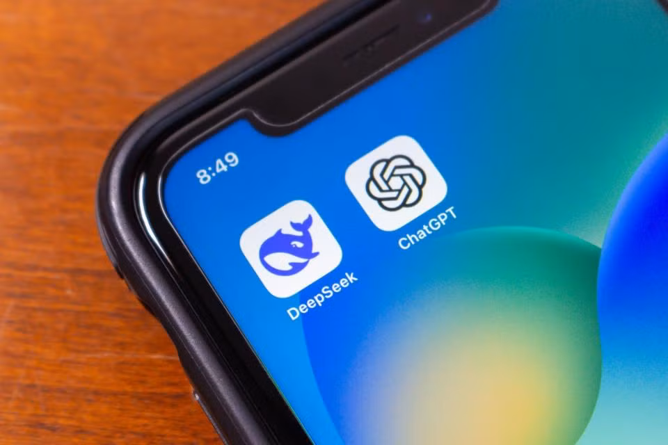 Tuy nhiên, DeepSeek vẫn đối mặt với thách thức lớn do Mỹ thắt chặt kiểm soát xuất khẩu. (Ảnh: Phúc Anh)