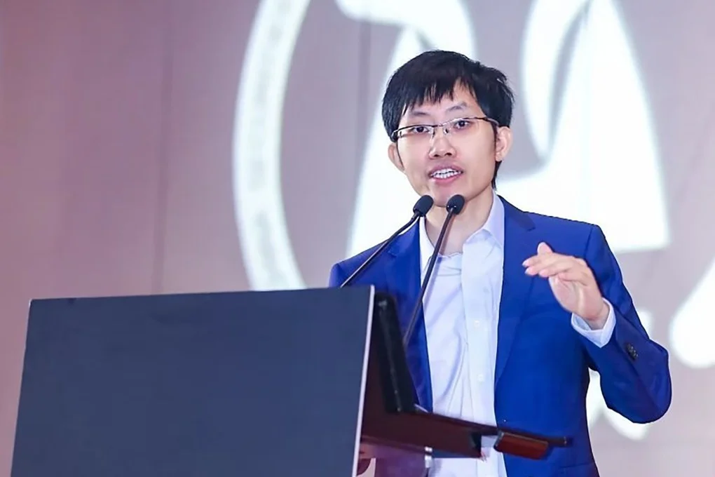 CEO Liang Wenfeng của DeepSeek có chiến lược tuyển dụng khác biệt so với các Big Tech Mỹ. (Ảnh: South China Morning Post)