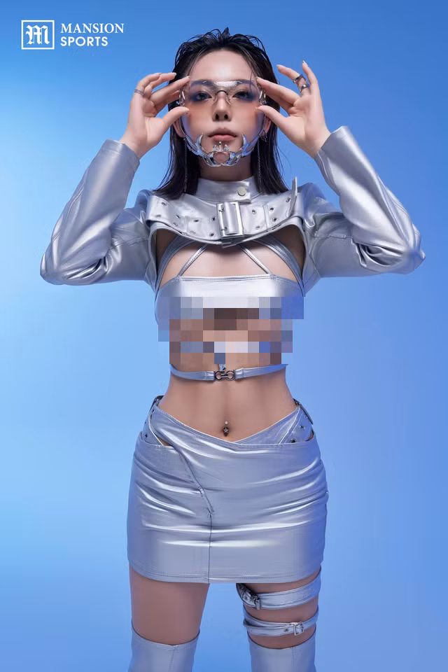 Loạt ảnh của cô khiến nhiều fan liên tưởng đến các điệp viên trong game VALORANT. (Ảnh: gamek)