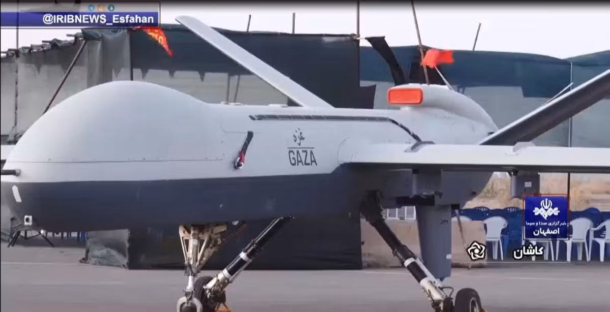 UAV Gaza có sải cánh 22m, trọng lượng cất cánh 3.100 kg, có thể bay với tốc độ 350 km/h và hoạt động ở độ cao trên 10.500 m.(Ảnh:en.irna.ir)