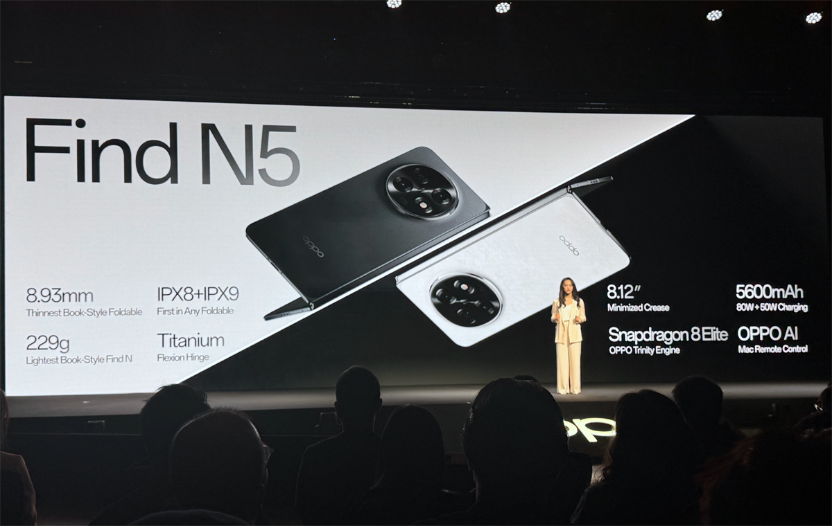 Điểm nổi bật của máy là siêu mỏng, chỉ 4,2 mm ở phần mỏng nhất và 8,9 mm khi gập lại. (Ảnh: HWZ)