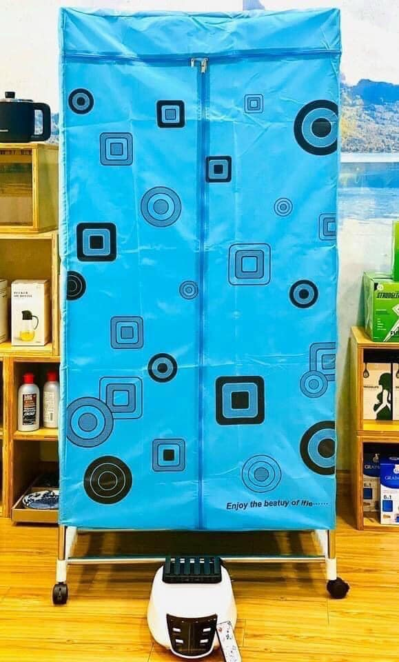 1. Tủ sấy và túi sấy quần áo - Lựa chọn truyền thống: Tủ sấy và túi sấy là lựa chọn tiết kiệm, phù hợp với gia đình có ngân sách hạn chế. (Ảnh: Gia Dụng Nhà Việt)