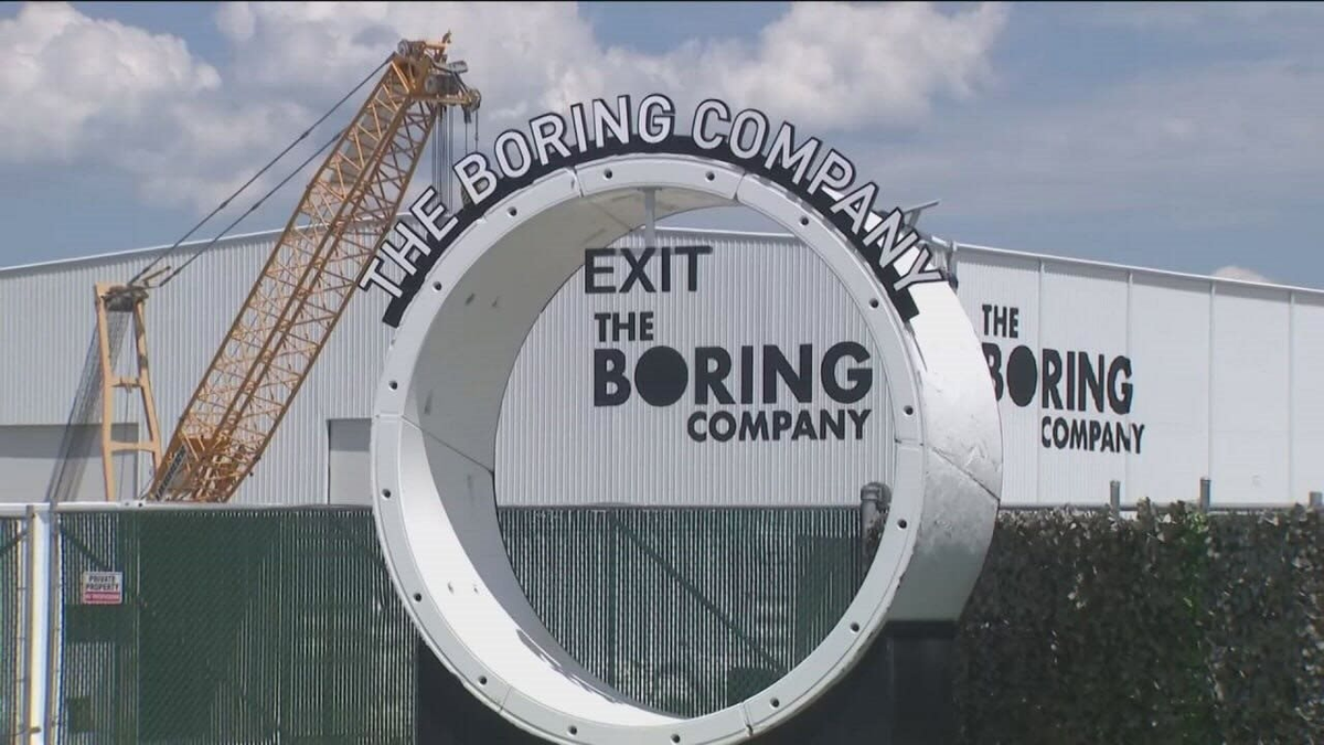 Dubai hợp tác với The Boring Company của Elon Musk để xây dựng Dubai Loop, một mạng lưới đường hầm giúp di chuyển nhanh chóng dưới lòng thành phố. (Ảnh: Nhịp sống thị trường)