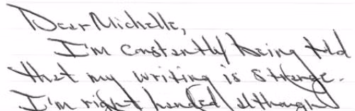 Sống kín đáo, thích làm việc một mình là tính cách thường thấy ở người viết chữ nghiêng bên trái.