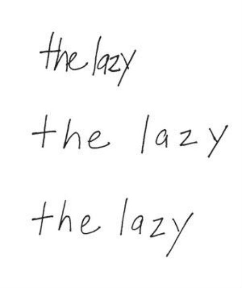 Khoảng cách giữa các chữ viết rộng cho thấy chủ nhân đặc biệt yêu thích sự tự do, không thích sự ồn ào. Ngược lại, khoảng cách giữa các chữ viết hẹp lại là người ưa thích sự náo nhiệt, không thích ở một mình.