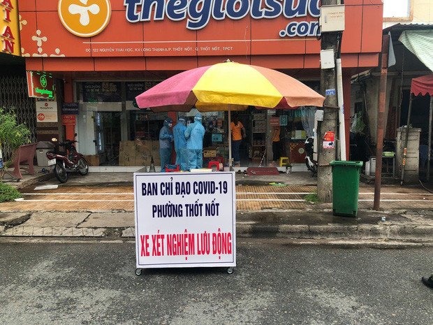 Bên dưới, không ít netizen kể lại trải nghiệm "bị lừa" khi mời nhầm những chiếc xe này vào nhà:"Tui cũng là nạn nhân của xe cá viên "trá hình" này đây nè", "Hồi đầu tui thấy, tưởng bán cá viên thiệt chớ, ai ngờ đâu",...Ảnh: Facebook