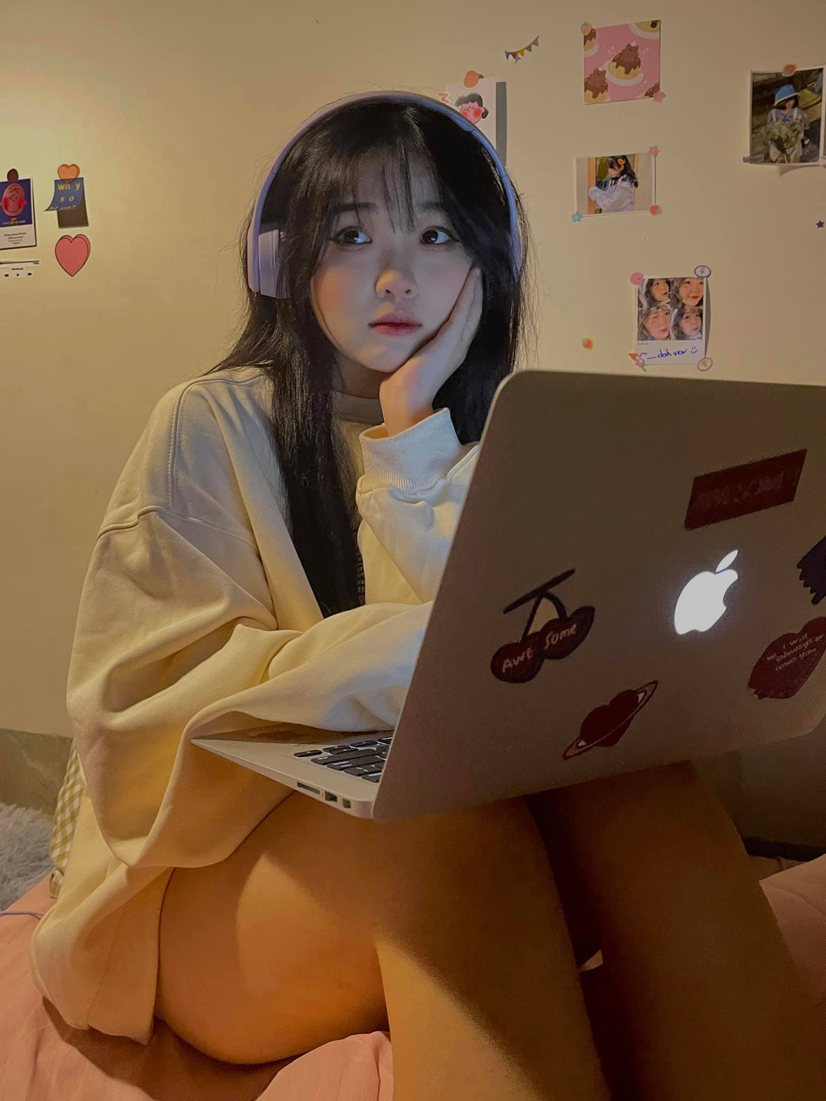 Lên Đại học, Ngọc Mai bắt đầu biết chăm chút ngoại hình, chăm sóc bản thân nhiều hơn nên dễ hiểu tại sao gái xinh này lại được biết đến nhiều như thế.