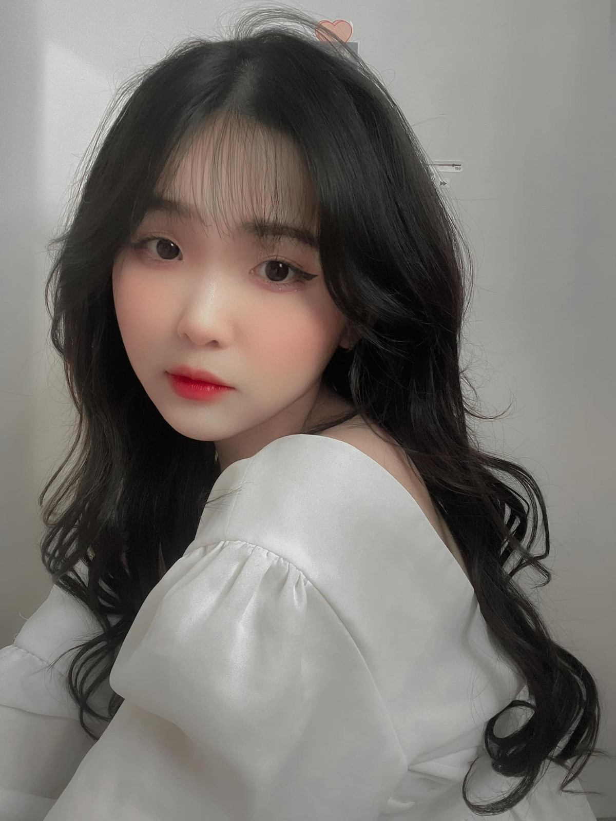 Nhờ gương mặt xinh xắn, ngoại hình dễ thương nên Ngọc Mai được các Local brand có tiếng trong nước để mắt.