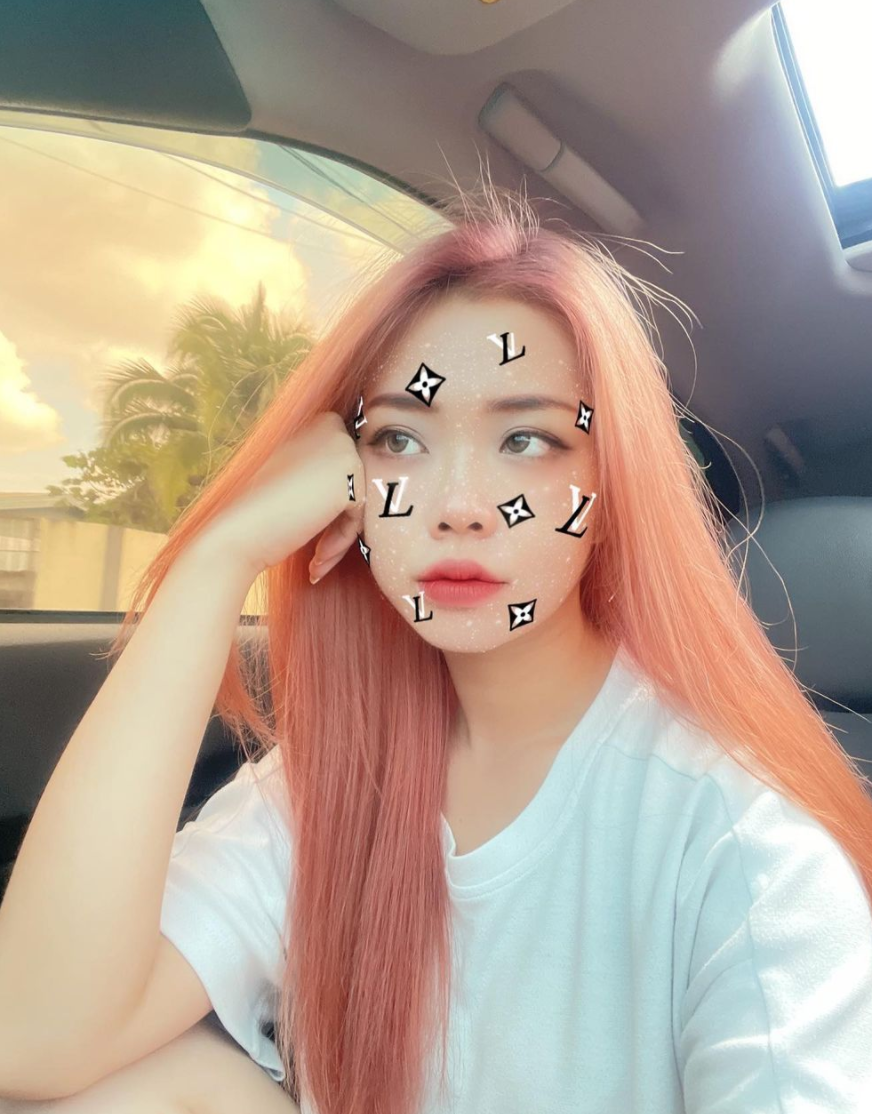 Mặc dù vẫn có không ít dị nghị nhưng xăm mình hiện tại vẫn là xu hướng được những người trẻ hưởng ứng.