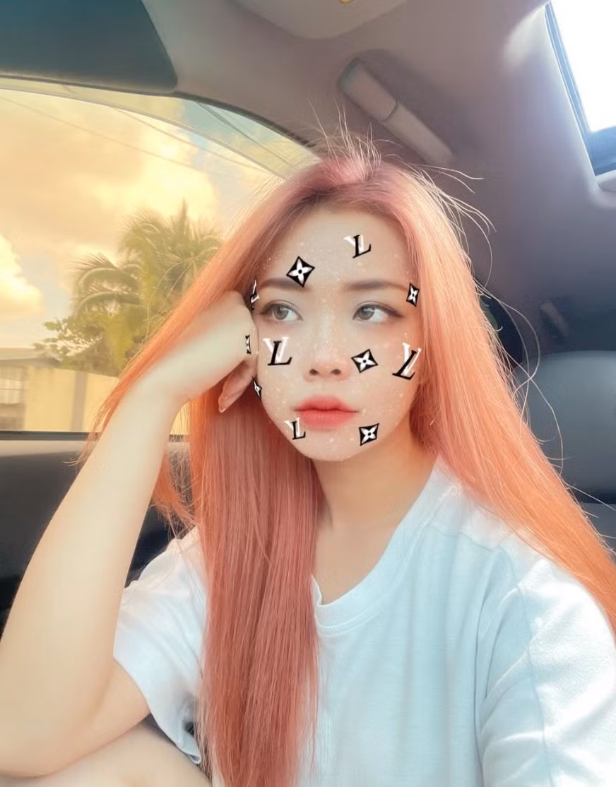 Mặc dù vẫn có không ít dị nghị nhưng xăm mình hiện tại vẫn là xu hướng được những người trẻ hưởng ứng.