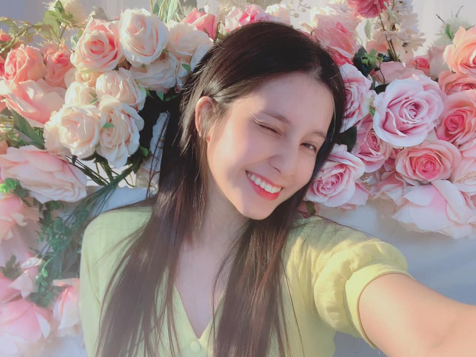 Cô đảm nhận vai nữ chính trong một số MV của Jack: Sóng gió, Bạc phận...