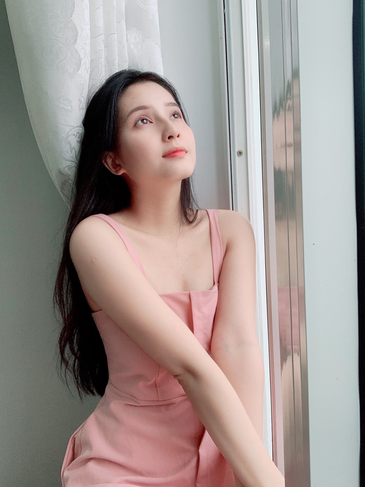 Có lẽ vì trước đó Thiên An bị tấn công liên tục, ngoài bị report thì Thiên An còn gặp không ít rắc rối khi có nhiều fan của Jack để lại bình luận thô tục, xúc phạm 2 mẹ con nên cô muốn tìm "nhà mới" trên MXH để tránh mọi lời không hay ho.