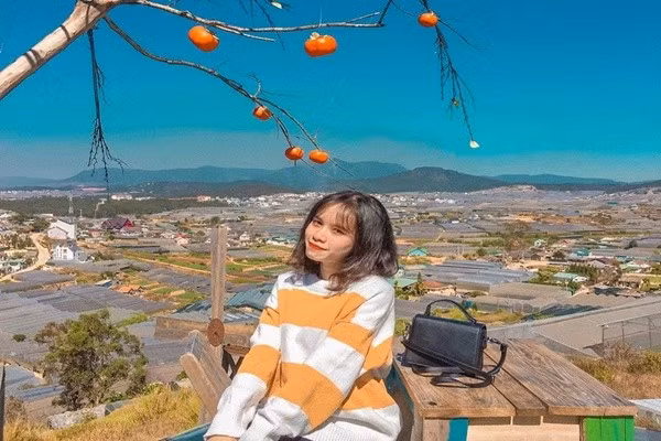 Làng Vũ Thị không còn là cái tên xa lạ với những tín đồ cafe Đà Lạt.