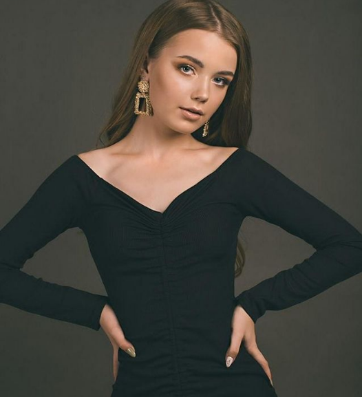 Hiện tại, Anna Grudina vẫn duy trì công việc làm người mẫu ảnh. Cô là một trong những gương mặt trẻ được săn đón nhiều nhất ở thời điểm hiện tại.