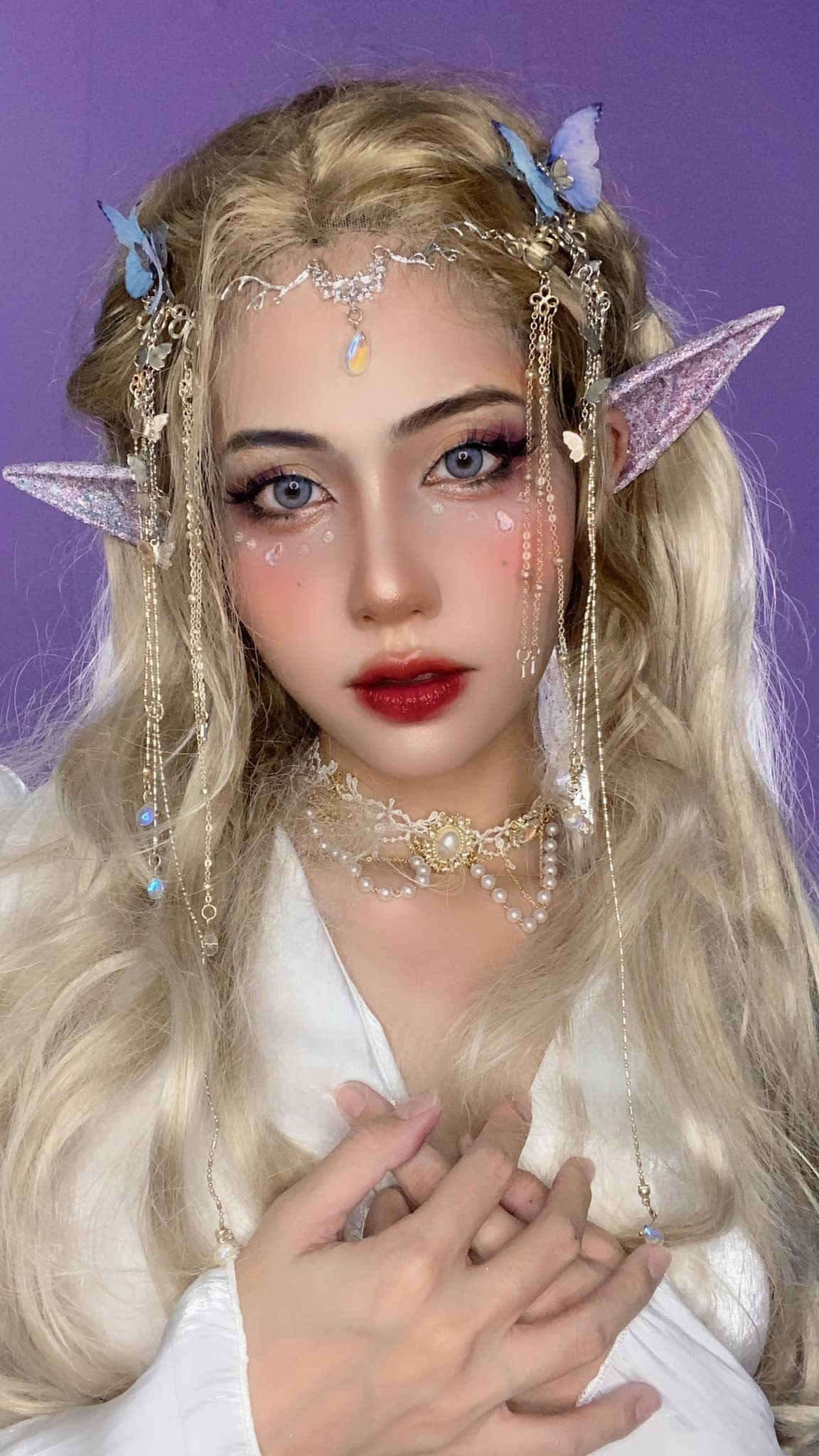 Hiện tại, Châm Sứa đang là người mẫu, diễn viên, streamer khá nổi tiếng tại Hà Nội. Những video ghép đôi có Châm Sứa tham gia đều thu hút được đông đảo lượt xem, trung bình từ 2 - 4 triệu view.