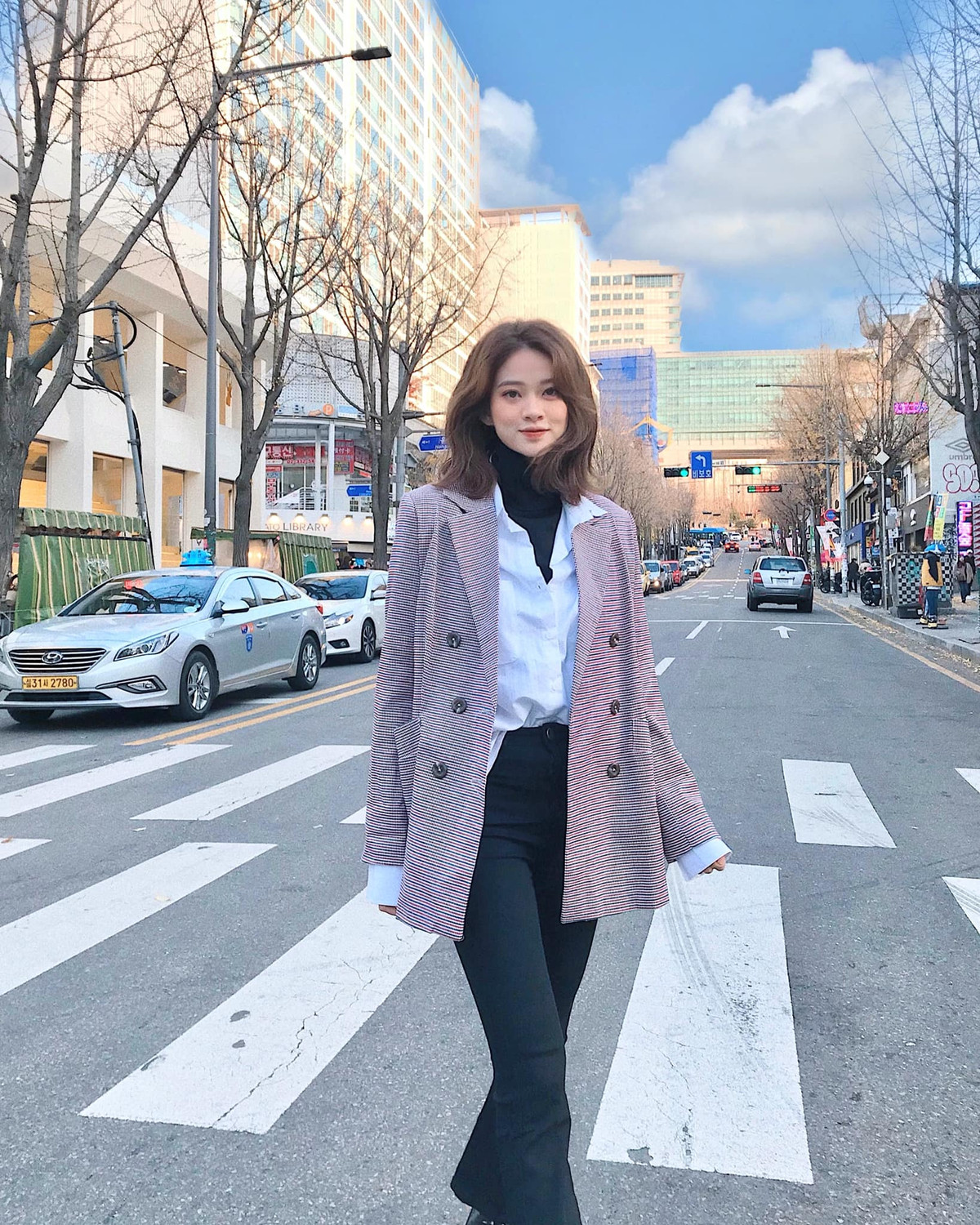 Sở hữu gương mặt đẹp và vóc dáng thanh mảnh, Mai Anh được nhận xét là phù hợp với nhiều kiểu trang phục khác nhau.