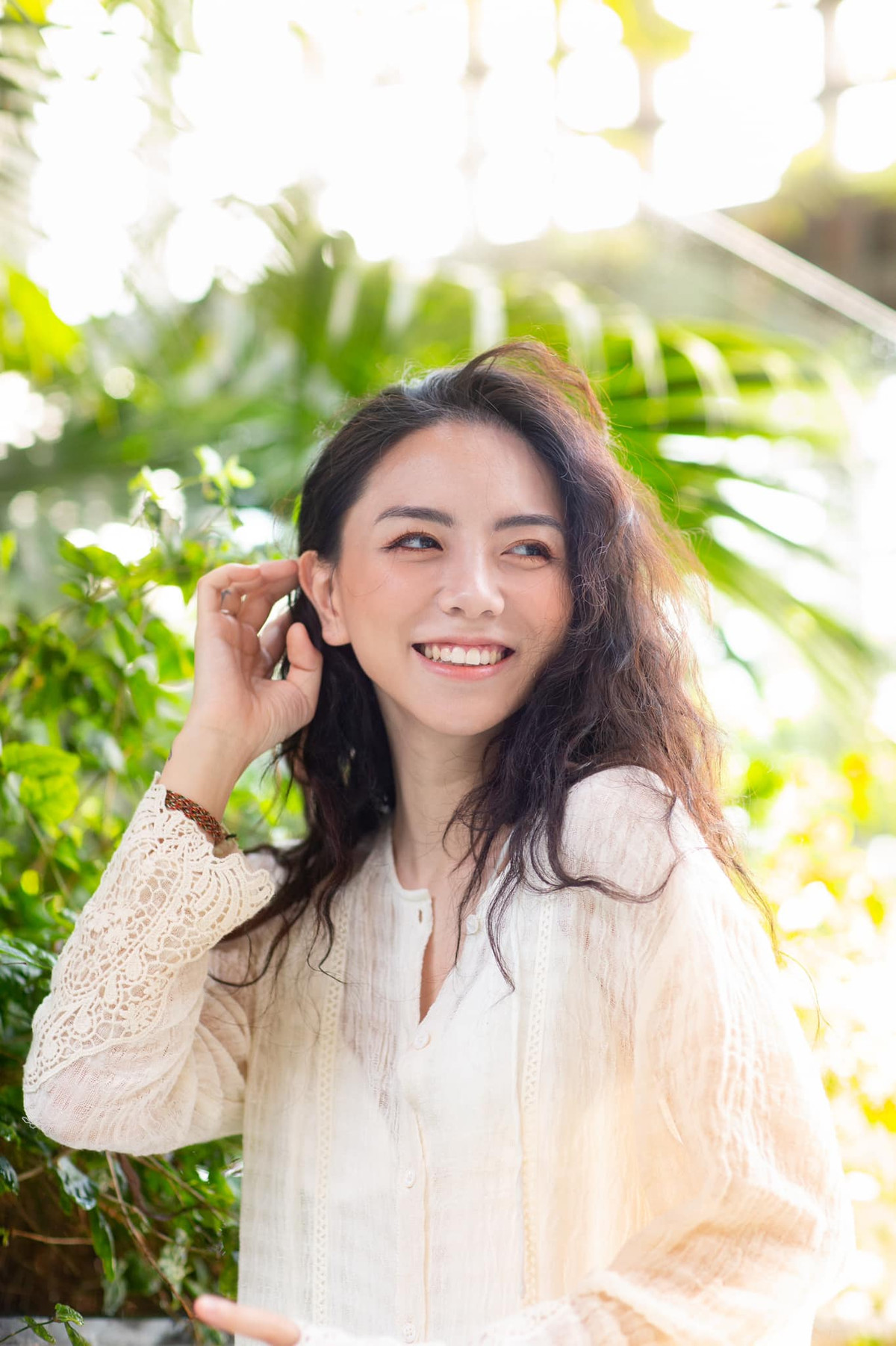 Ngay sau đó, những thông tin về con gái cô giáo Văn Thùy Dương - rich kid Đặng Tiểu Tô Sa cũng được cư dân mạng đặc biệt quan tâm.