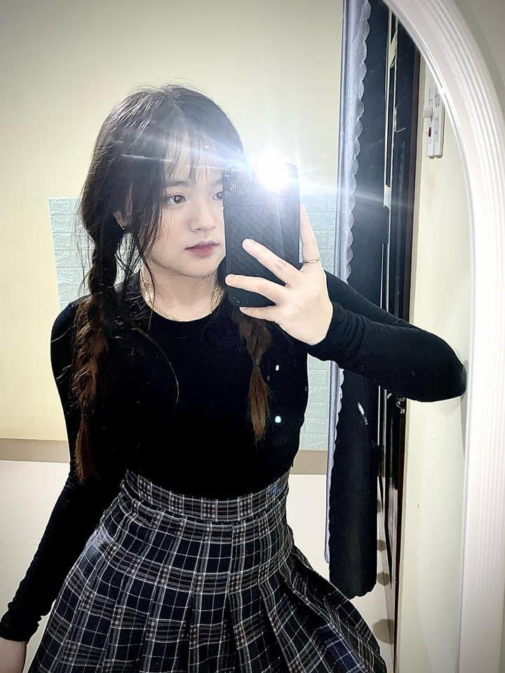 Hiện tại, sau nhiều năm trở thành hiện tượng mạng, Thế Trâm đã có sự thay đổi chút ít về nhan sắc.