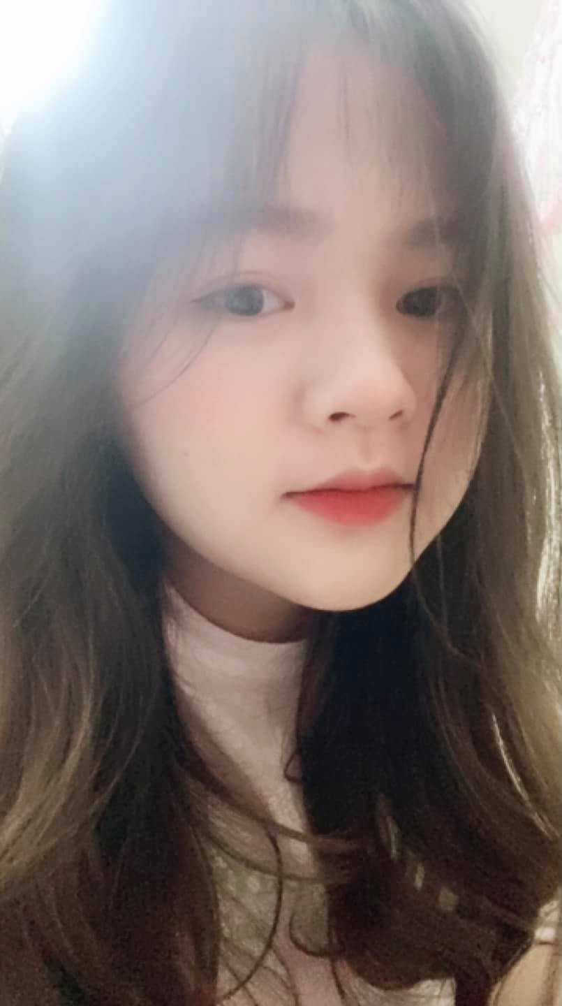 Sau khi gây chú ý với câu thả thính của mình, Thế Trâm đã nhận về được nhiều người theo dõi trên trang cá nhân, hiện cô nàng đang sở hữu hơn 60 ngàn theo dõi.