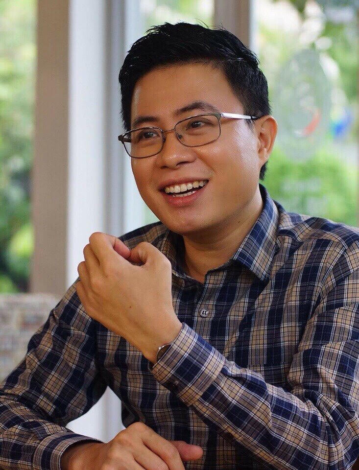 Để sự việc không đi quá xa, sau đó MC Lê Anh đã có động thái mới trên trang cá nhân của mình sau đoạn tin gây trái chiều kia. Theo đó, nam giảng viên xin lỗi học trò và mong được thứ lỗi.