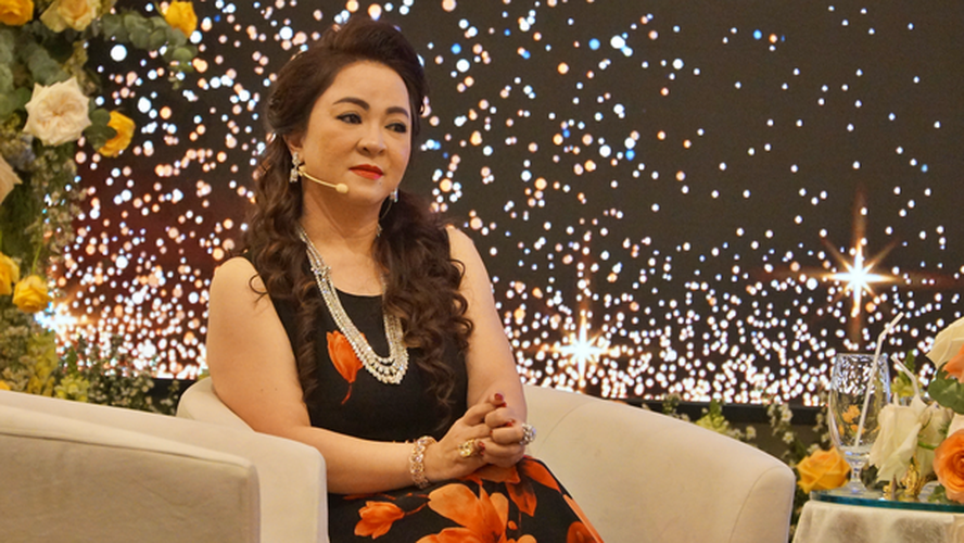 Hiện bà Phương Hằng là Tổng Giám đốc và Phó Chủ tịch Hội đồng quản trị Công ty cổ phần Đại Nam sở hữu khu lịch có trị giá lên đến 6000 tỷ đồng.