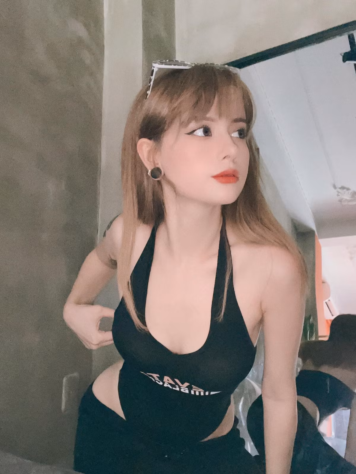 Lúc đầu, Sandra định hướng cho mình phong cách nữ tính hoặc thích chụp những bộ hình năng động, dễ thương.